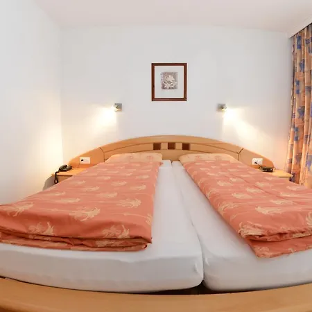 Arch San Martin Hotel